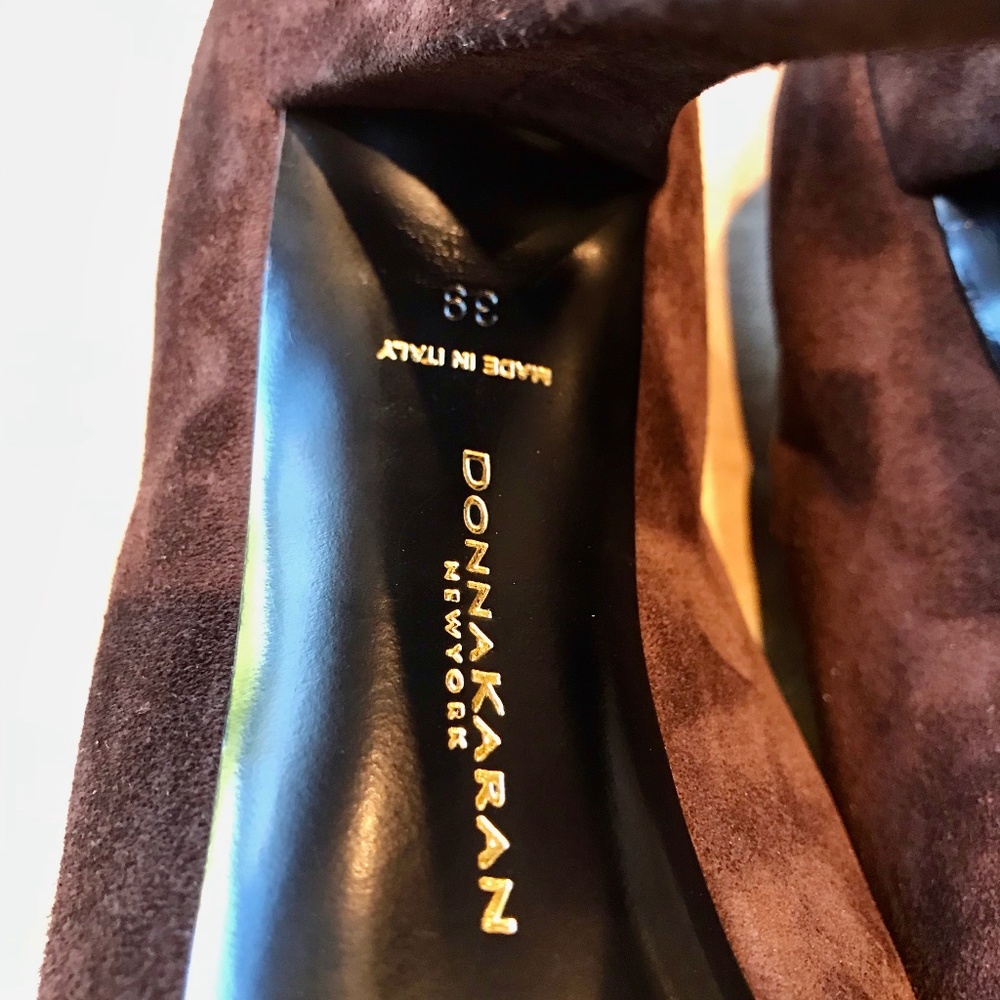 🤎Donna Karan Chocolate Brown Suede Booties🤎 - Picture 6 of 12